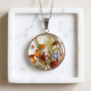 collar honguitos y flores (copia)