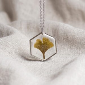collar hortensia 3 pétalos (copia)