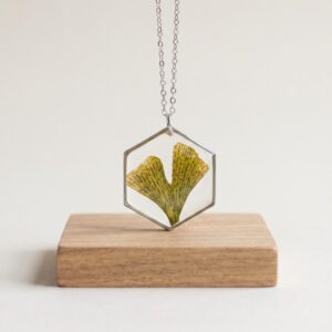 collar ginkgo biloba