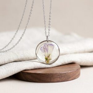 collar flor de ciruelo (copia)